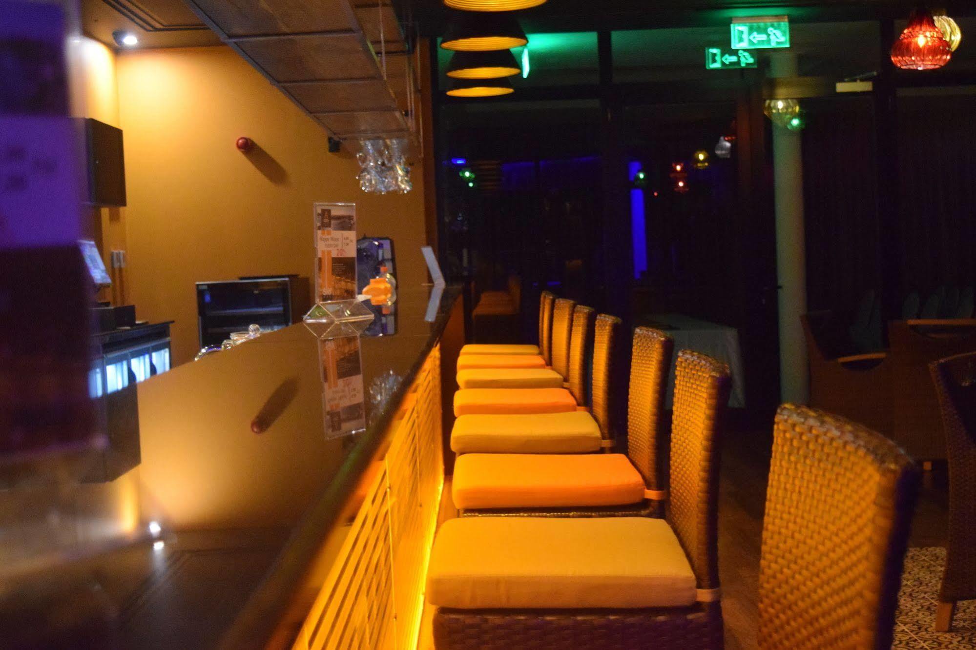 Anarva Hotel & Spa Dehiwala-Mount Lavinia Bagian luar foto