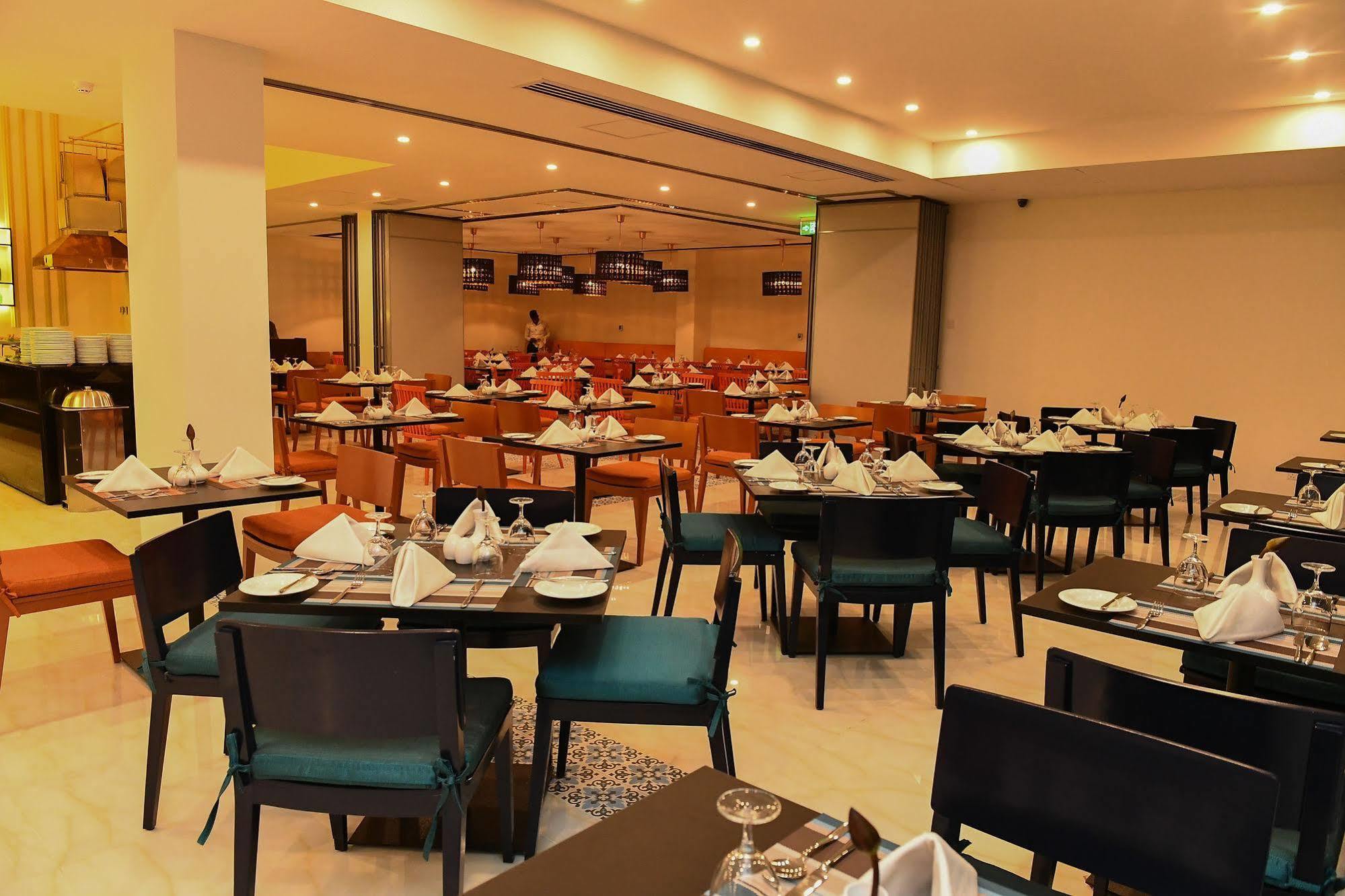 Anarva Hotel & Spa Dehiwala-Mount Lavinia Bagian luar foto